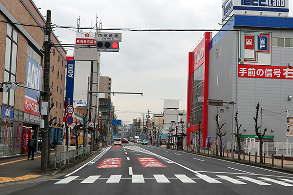 市役所東交差点(南向き)